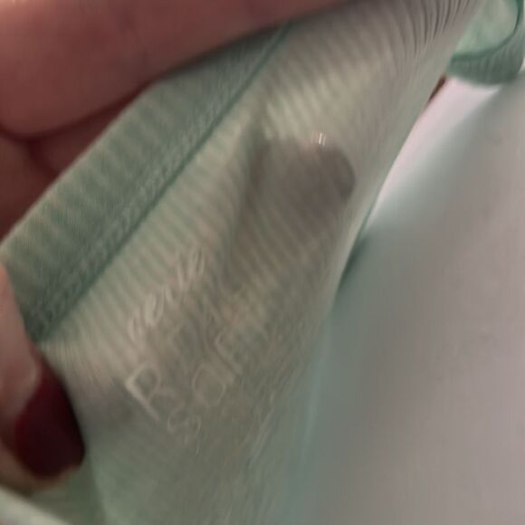 Aerie real soft tank tops. Size XS - Picture 3 of 7